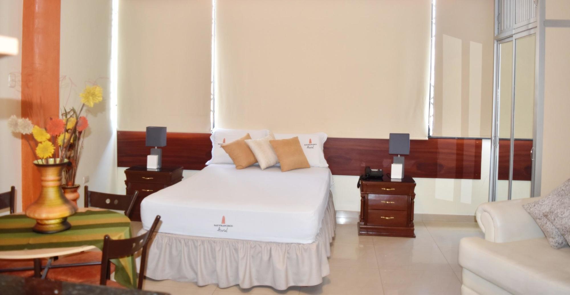 San Francisco Apart Hotel Guayaquil Exterior foto